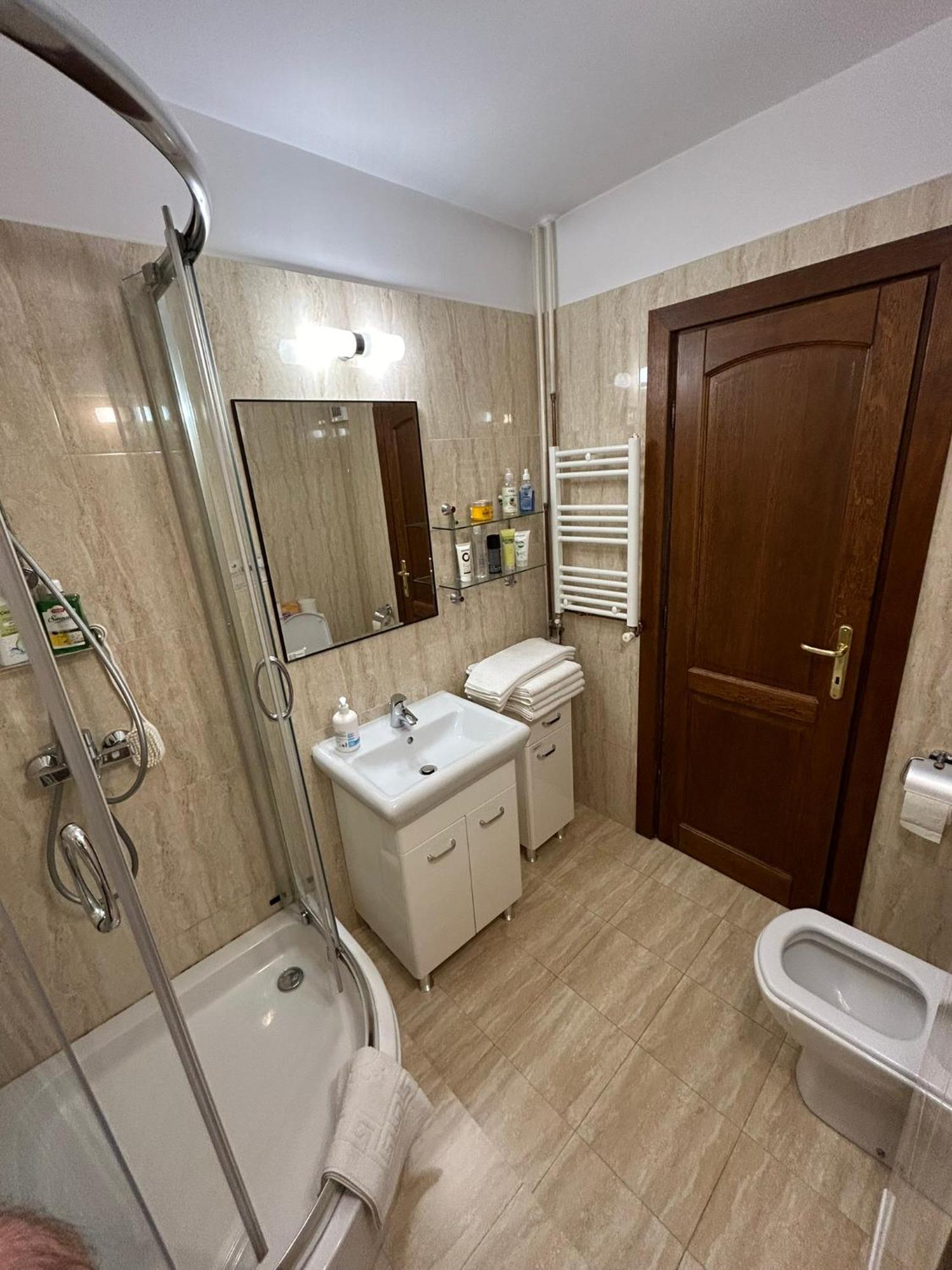 Apart. Premium Ultracentral, 3 Camere Loc Parcare. Ploieşti Extérieur photo