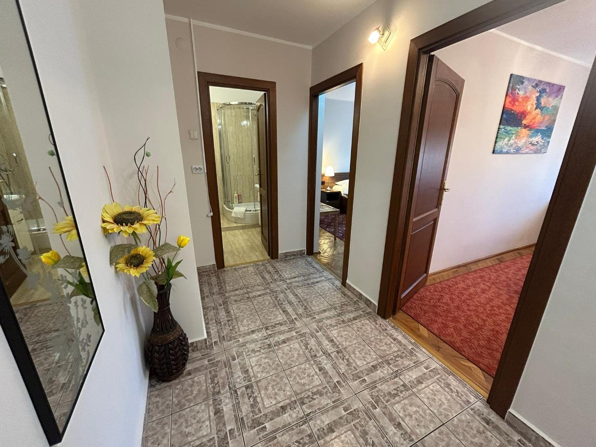 Apart. Premium Ultracentral, 3 Camere Loc Parcare. Ploieşti Extérieur photo